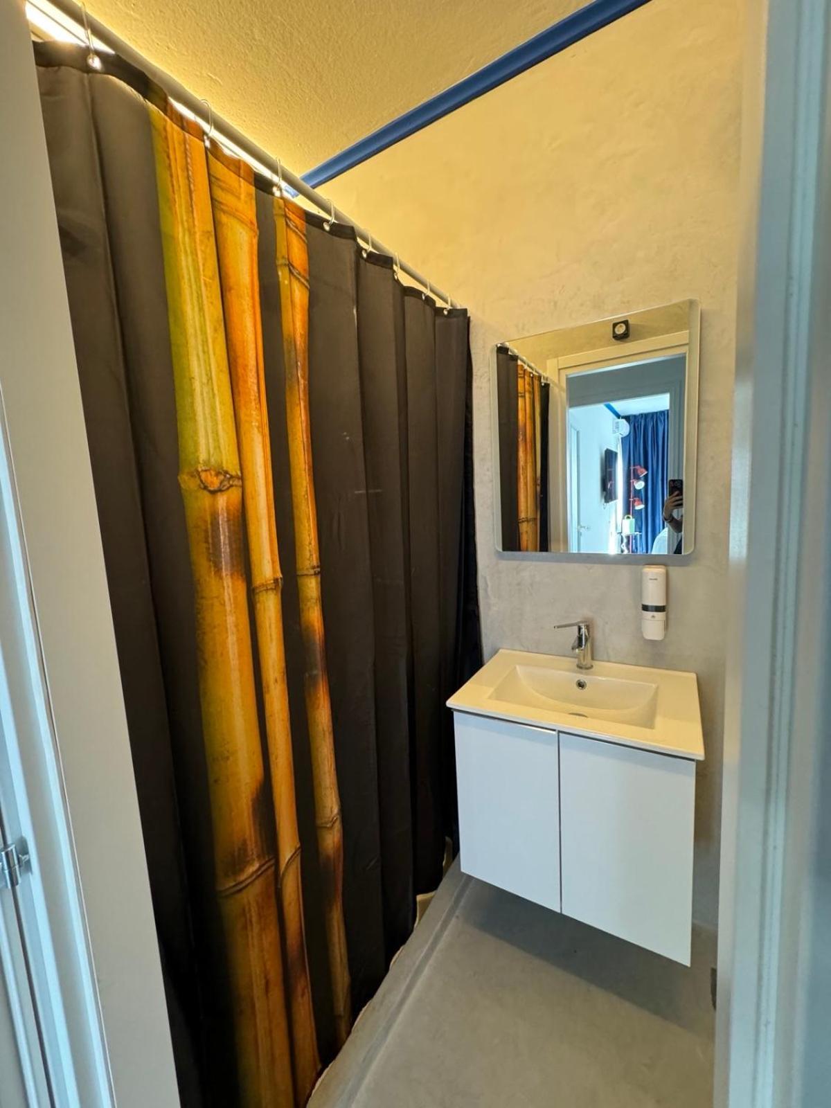 Voulis 45 Plaka Suite By Zeussuites Atenas Exterior foto